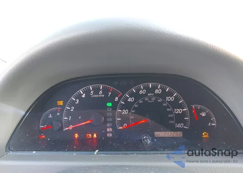 2005 Toyota Camry Le z USA, uszkodzony, nr VIN 4T1BE32K05U950834